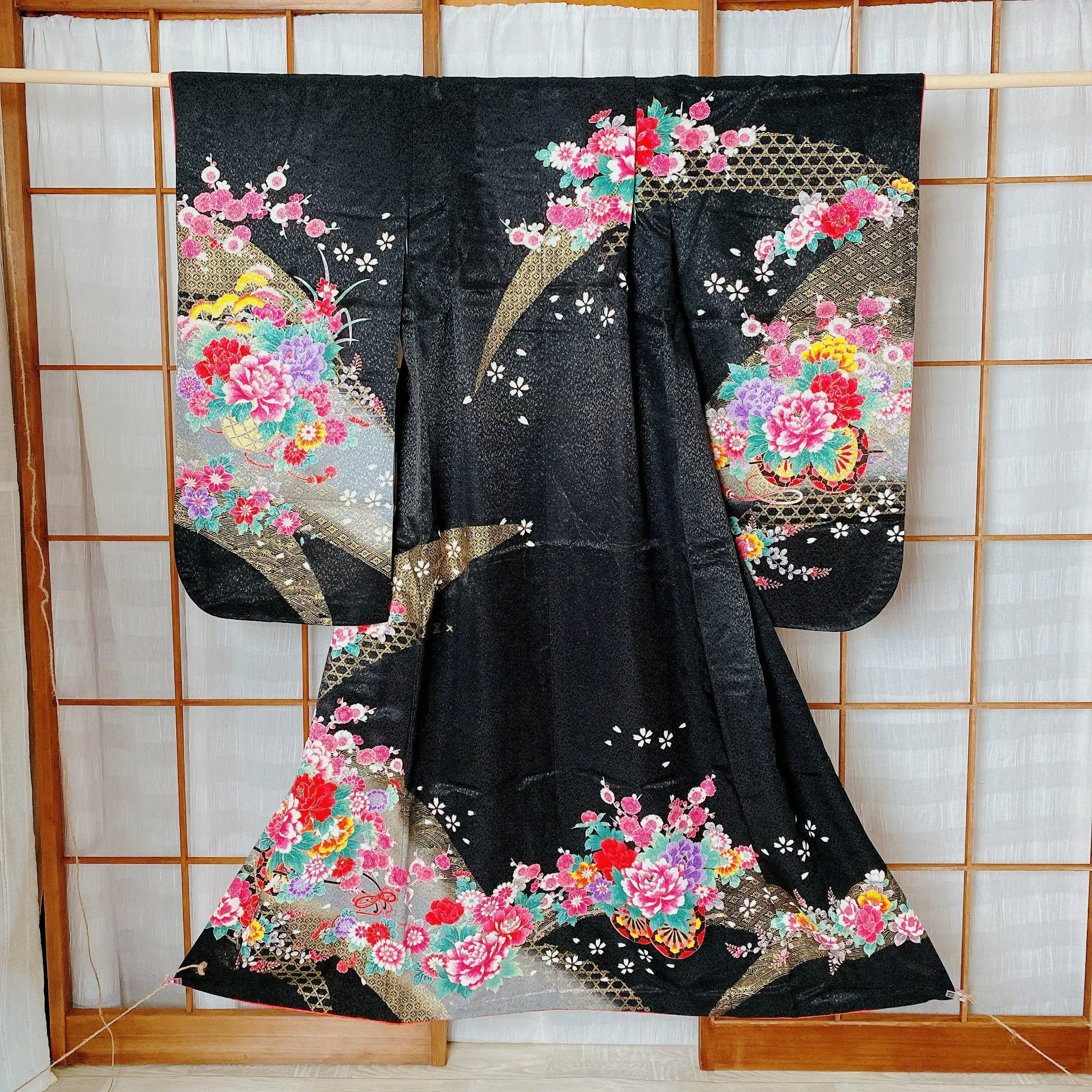Girl's Kimono, Black Floral, Polyester, Genuiune Japanese Kimono, International days, Cultural fairs, Theatrical Costume, Display piece