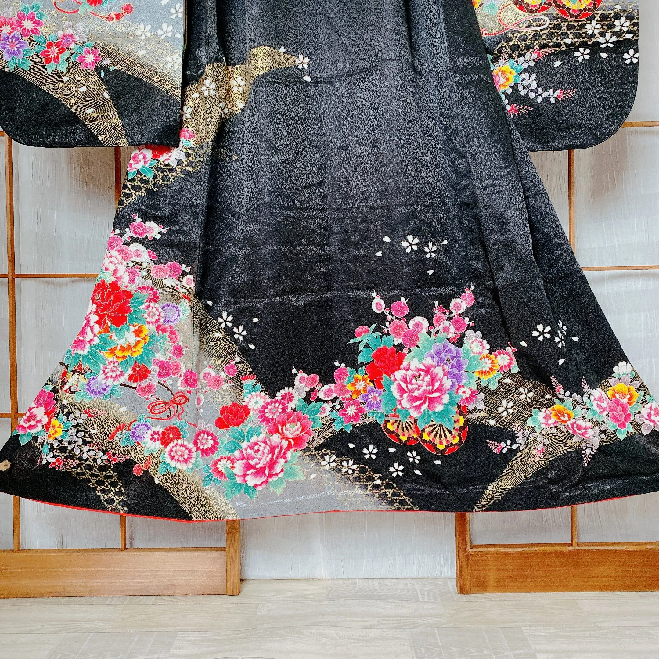 Girl's Kimono, Black Floral, Polyester, Genuiune Japanese Kimono, International days, Cultural fairs, Theatrical Costume, Display piece