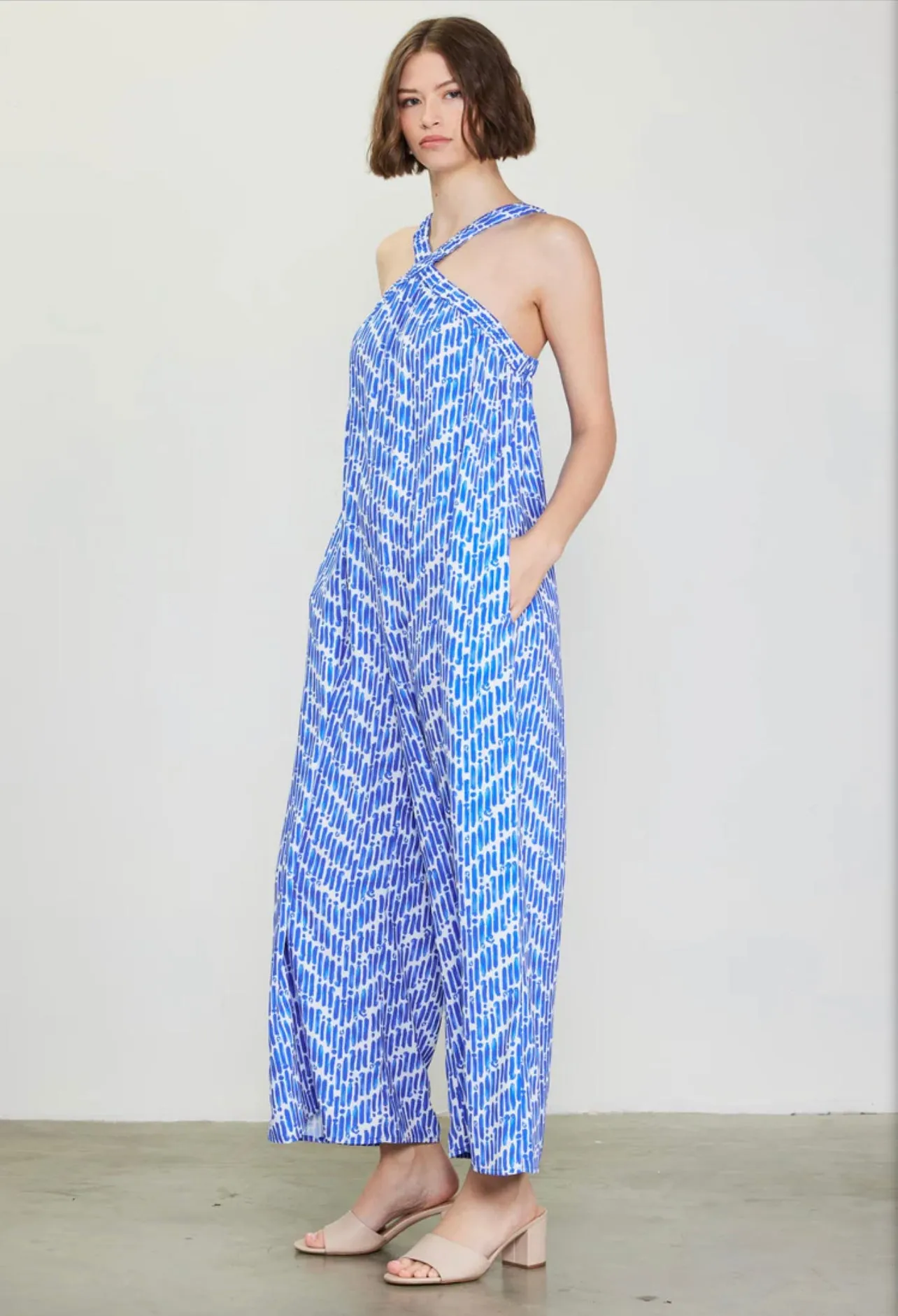 Skies Are Blue Printed Blue Halter Neck Jumpsuit
